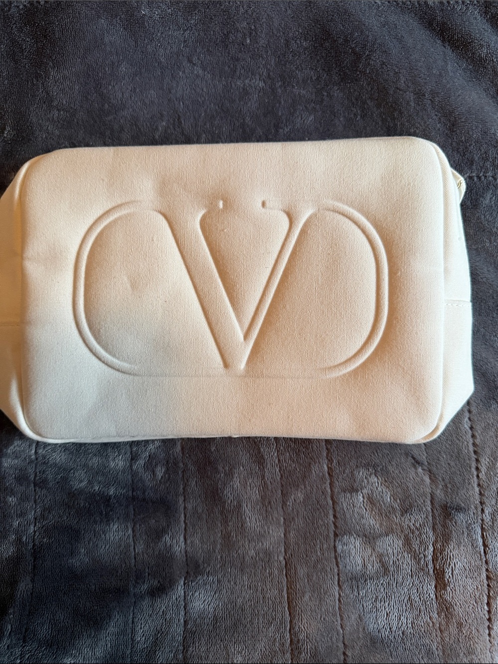 VLogo Leather Cosmetic Pouch Width 9, height 6